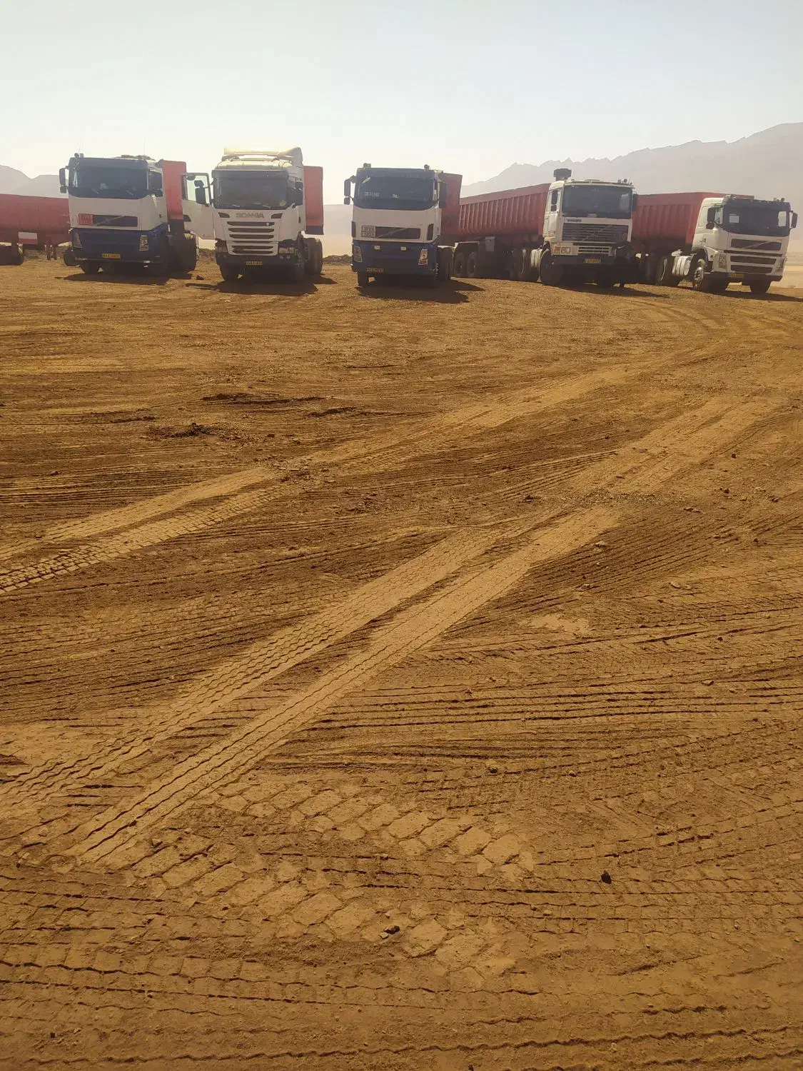 راننده پایه یکم  مدارک تکمیل هستم|استخدام حمل و نقل|اراک, |دیوار