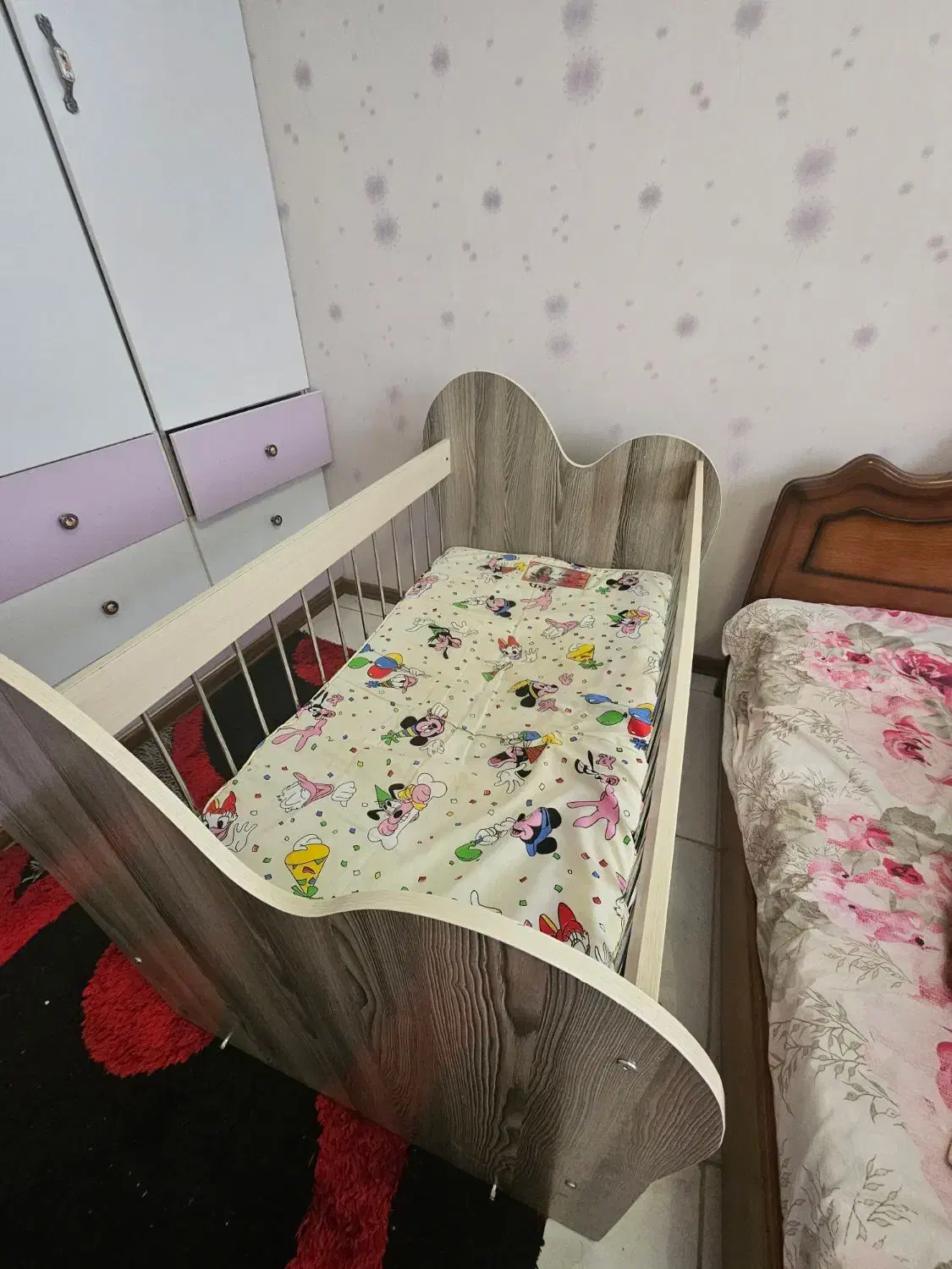 تخت کودک گهواره ای|تخت و صندلی بچه|شیراز, دینکان|دیوار