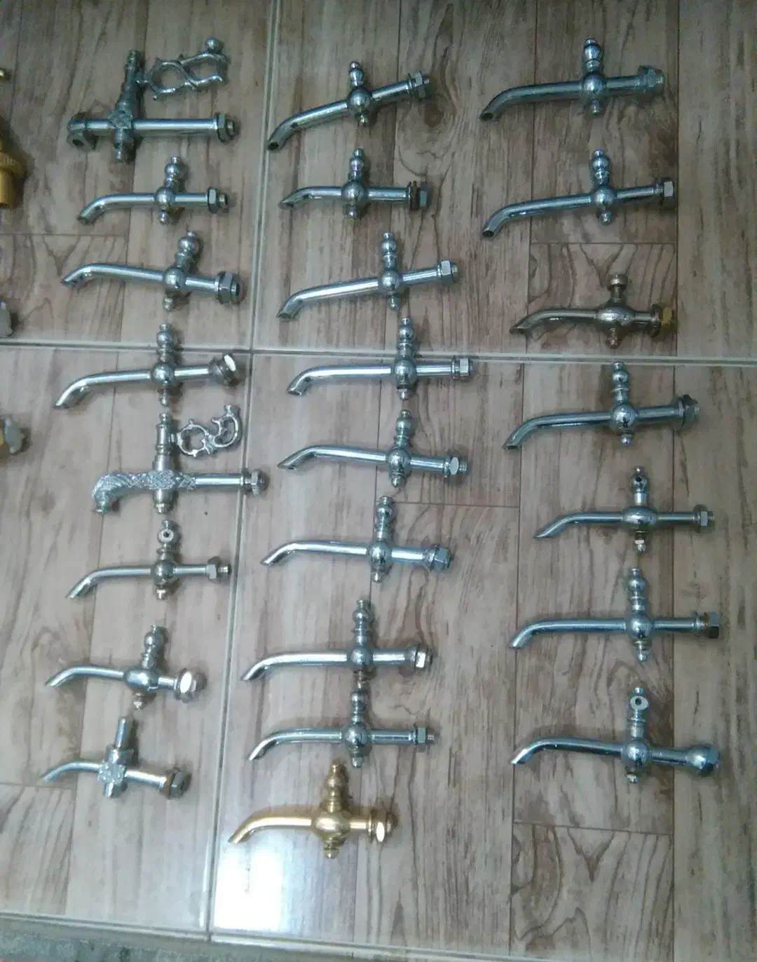 شیرآلات برنجی کلکتورفلکه|مصالح و تجهیزات ساختمان|مشهد, نیزه|دیوار