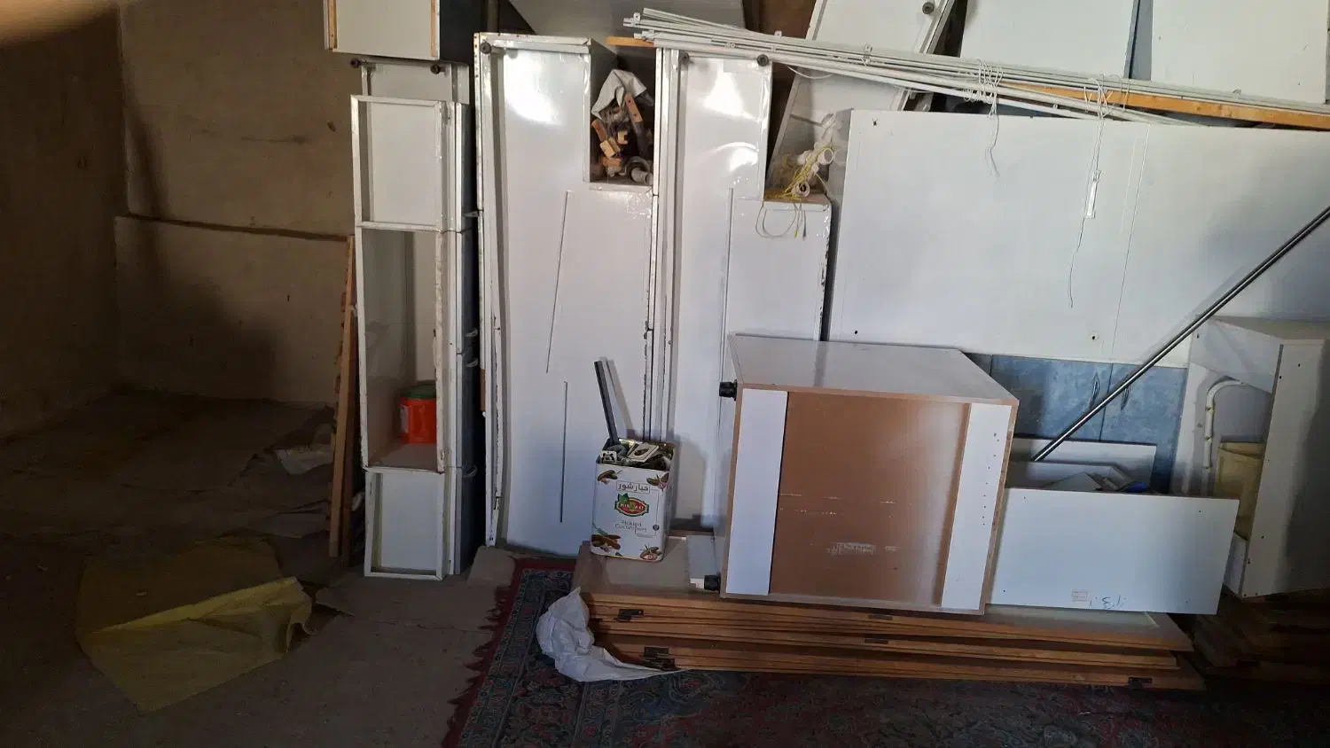 کابینت حدود۱۲مترنوبدنه فلز درب ام دی اف|مصالح و تجهیزات ساختمان|اصفهان, عسگریه|دیوار