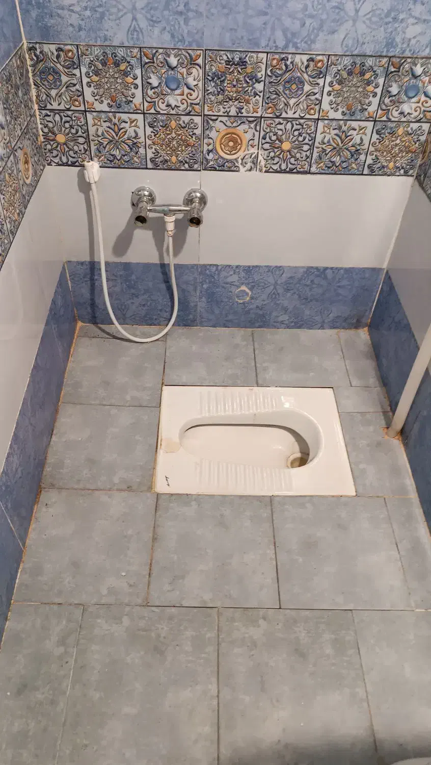 اجاره مغازه به ابعاد ۳۷/۵ متر با سرویس بهداشتی|اجارهٔ مغازه و غرفه|تولم شهر, |دیوار