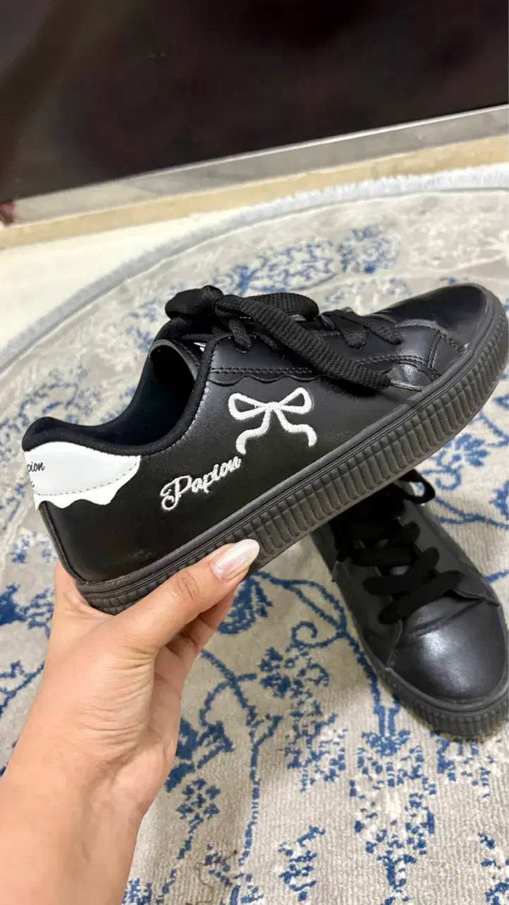 کفش|کیف، کفش، کمربند|بیرجند, |دیوار