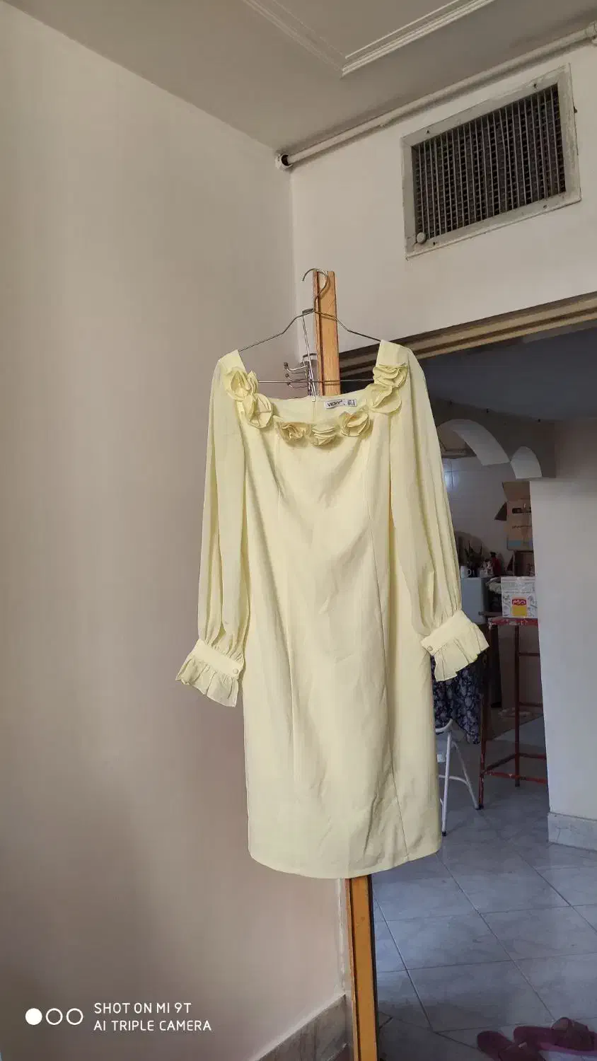 لباس مجلسی|لباس|شاهین‌شهر, شهرک هشت بهشت|دیوار