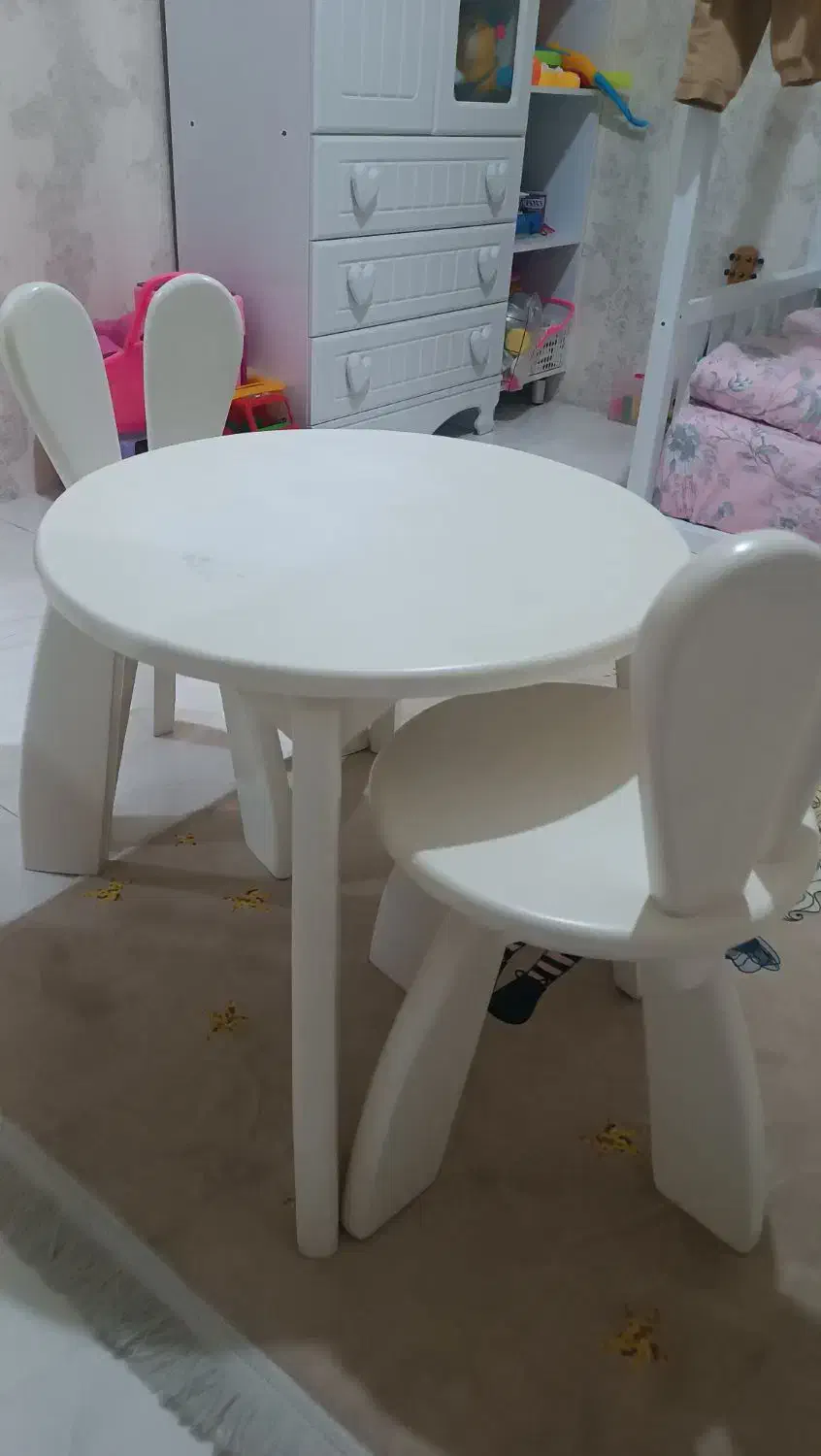 میز وصندلی کودک|تخت و صندلی بچه|کرج, آق تپه|دیوار