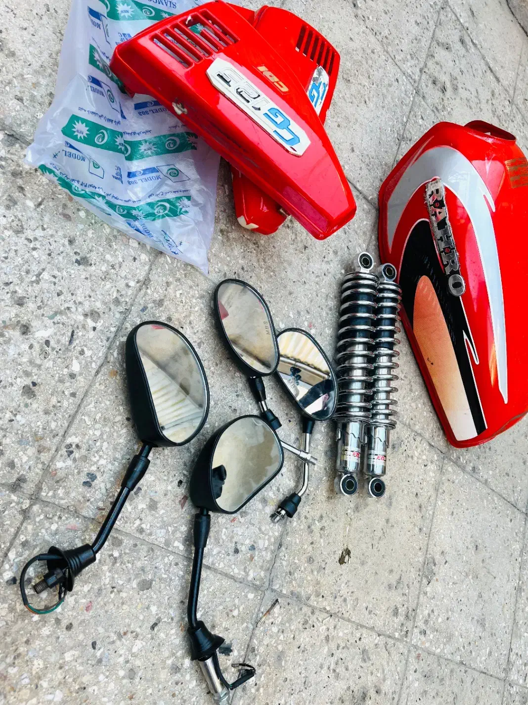 لوازم موتور هندا ۱۲۵|قطعات یدکی و لوازم جانبی|ری, علایین|دیوار