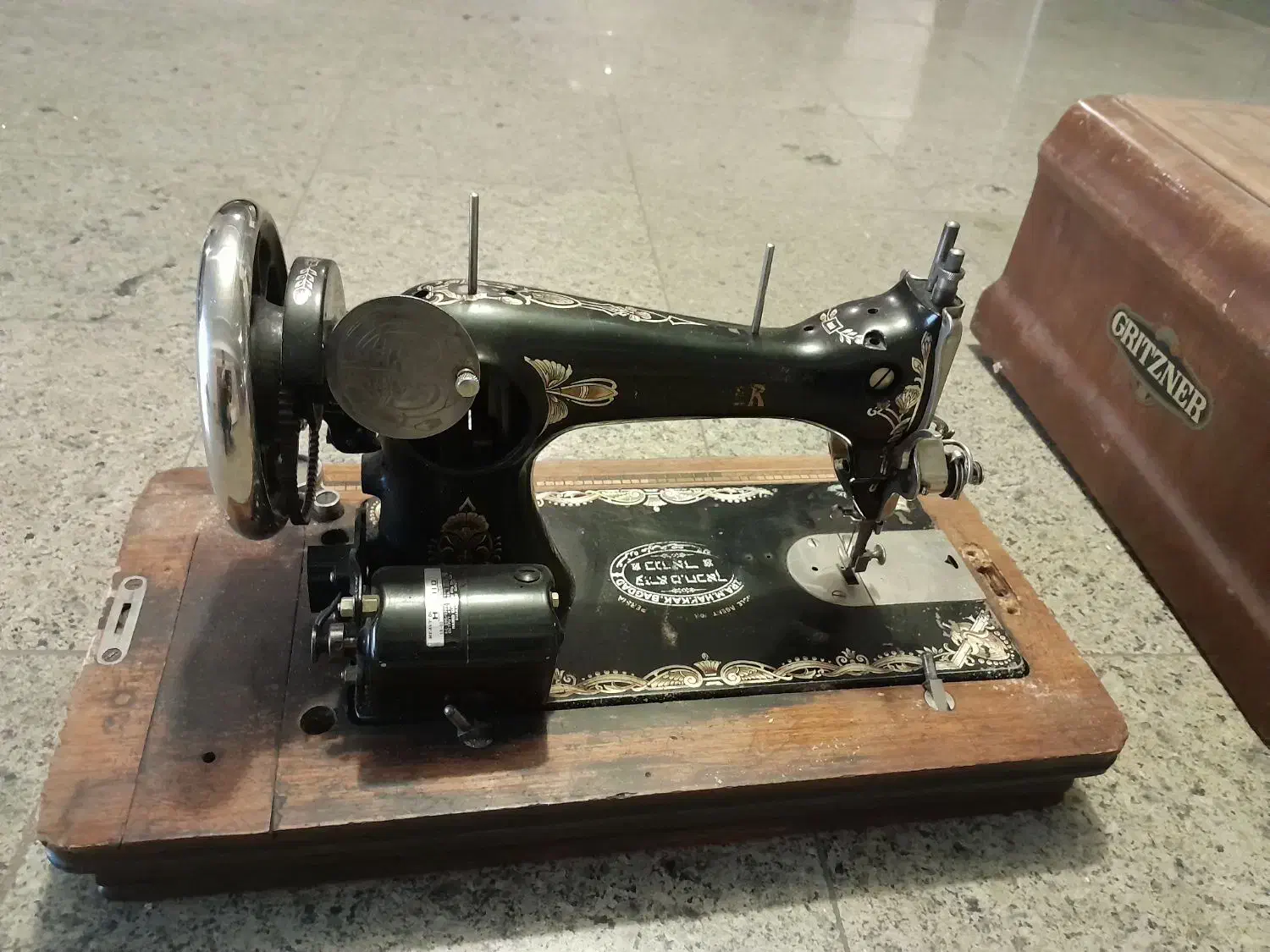 چرخ خیاطی قدیمی گریتزینر|چرخ خیاطی و ریسندگی|تهران, منیریه|دیوار