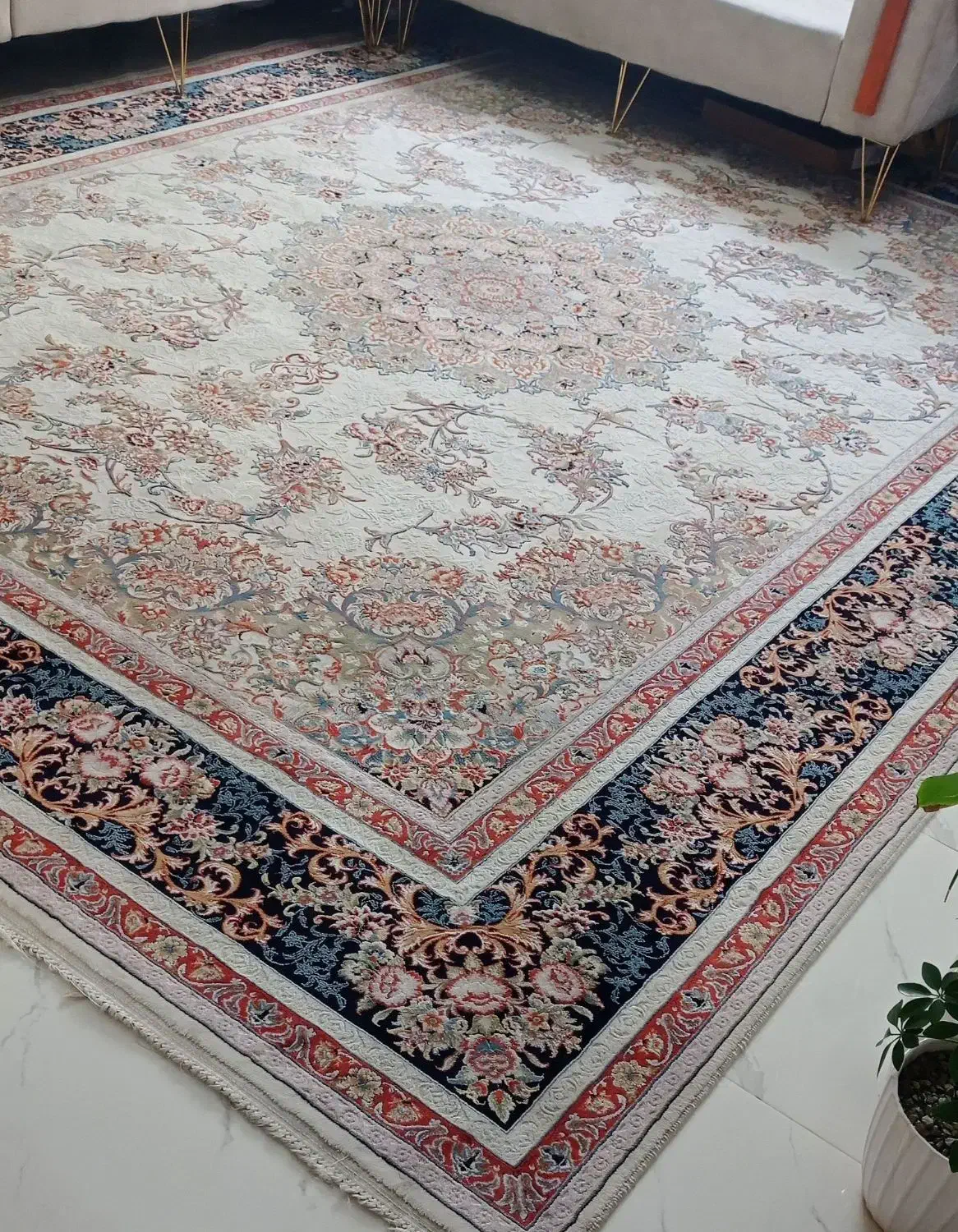 فرش ۱۲ متری و ۱/۵در۱|فرش|همدان, |دیوار