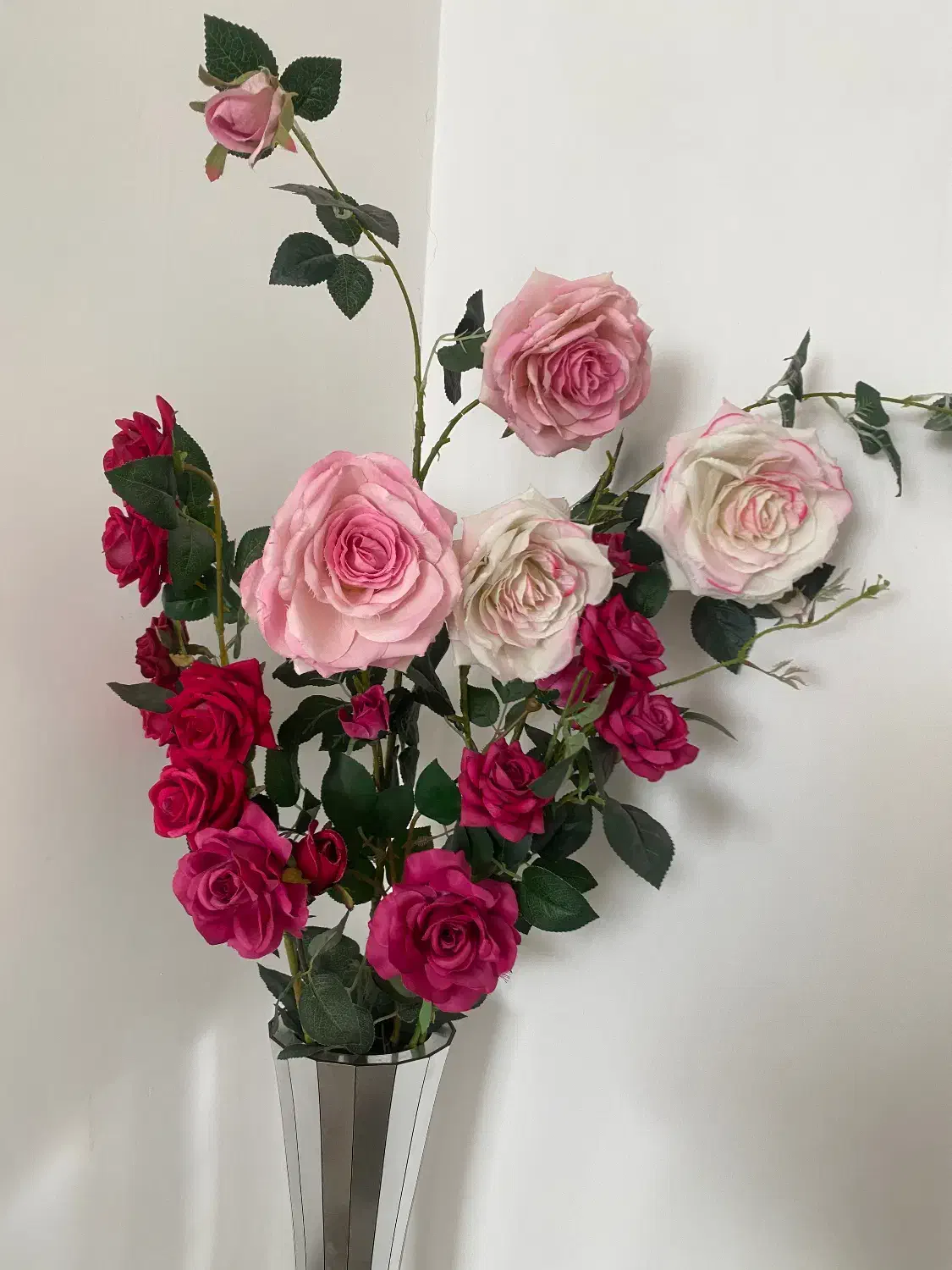 گل لمسی خارجی|گل مصنوعی|گلستان (تهران), |دیوار