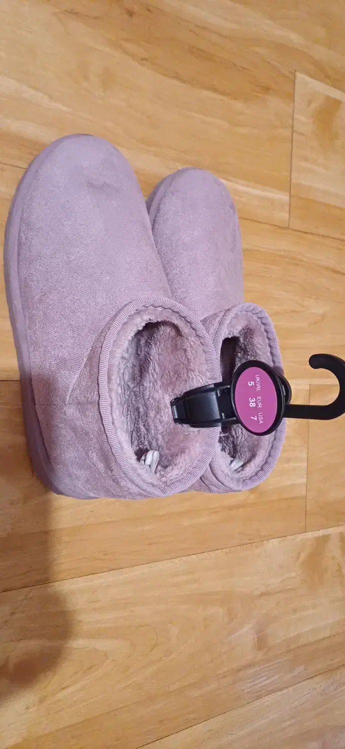 لباس‌ وکفش و بوت نو و در حد نو دخترانه و زنانه|لباس|تهران, تجریش|دیوار