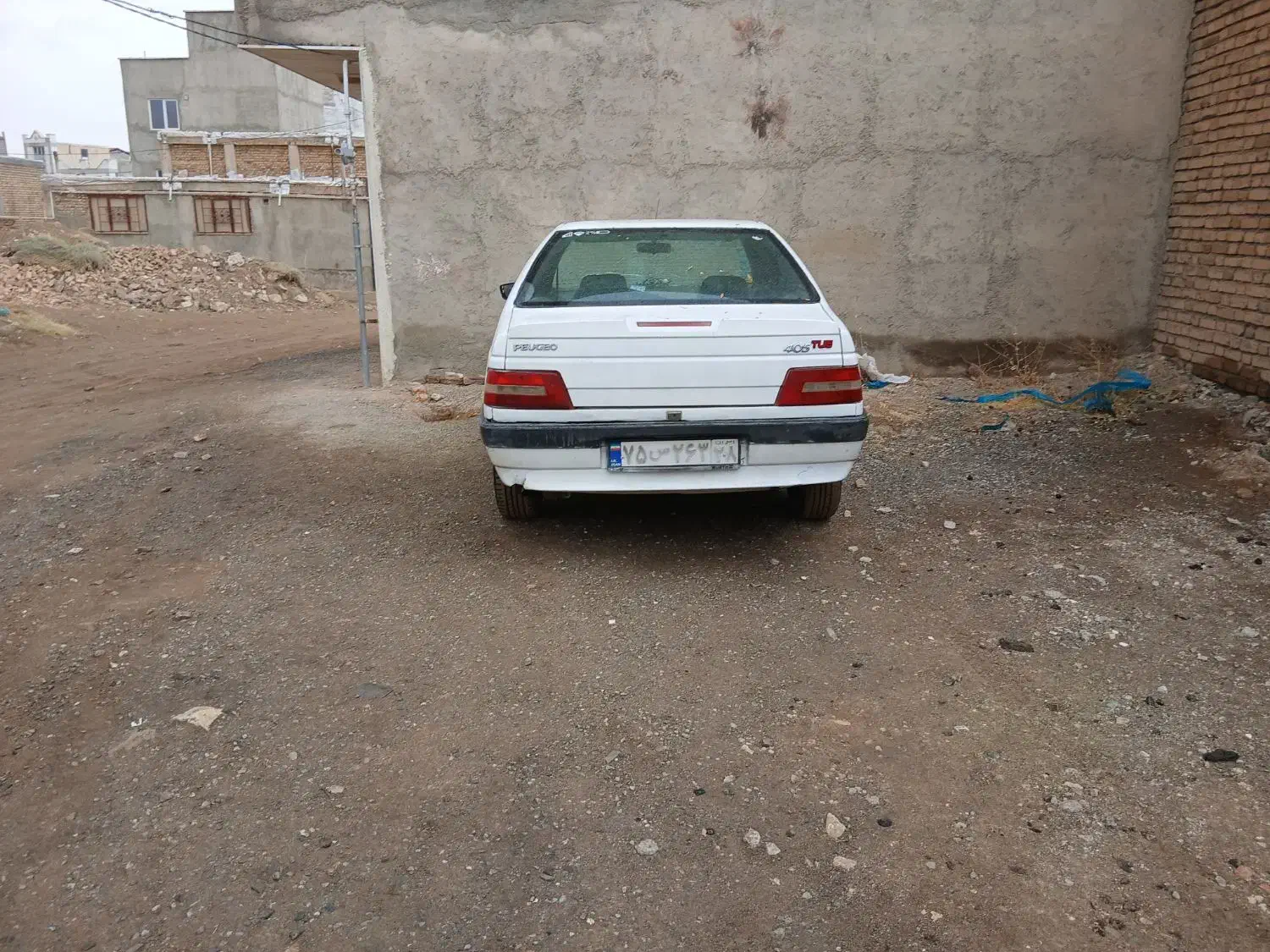 پژوسفیدسفارشی فابریک سفید مدل ۸۵|خودرو سواری و وانت|قروه, |دیوار