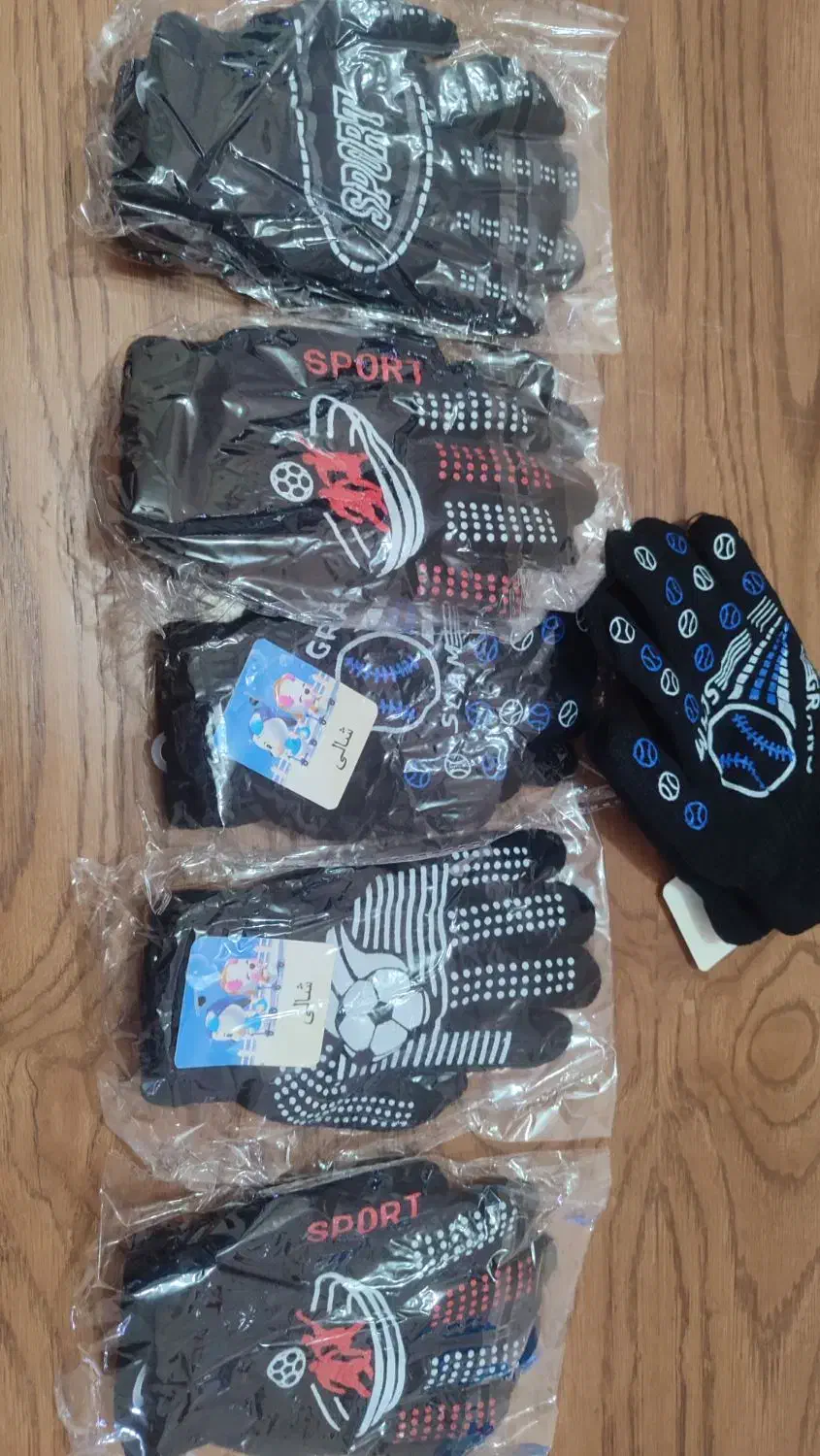 دستکش بچگانه ارزان|کفش و لباس بچه|خرم‌آباد, |دیوار