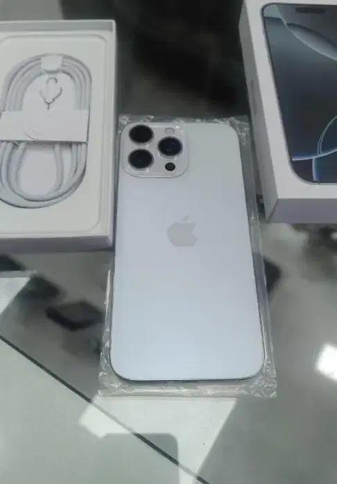 16Pro Max|موبایل|ایذه, |دیوار