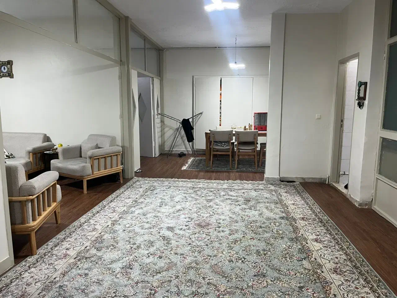 (۱۴۰ متر/ ۳ خواب/  طبقه اول با حیاط شخصی)