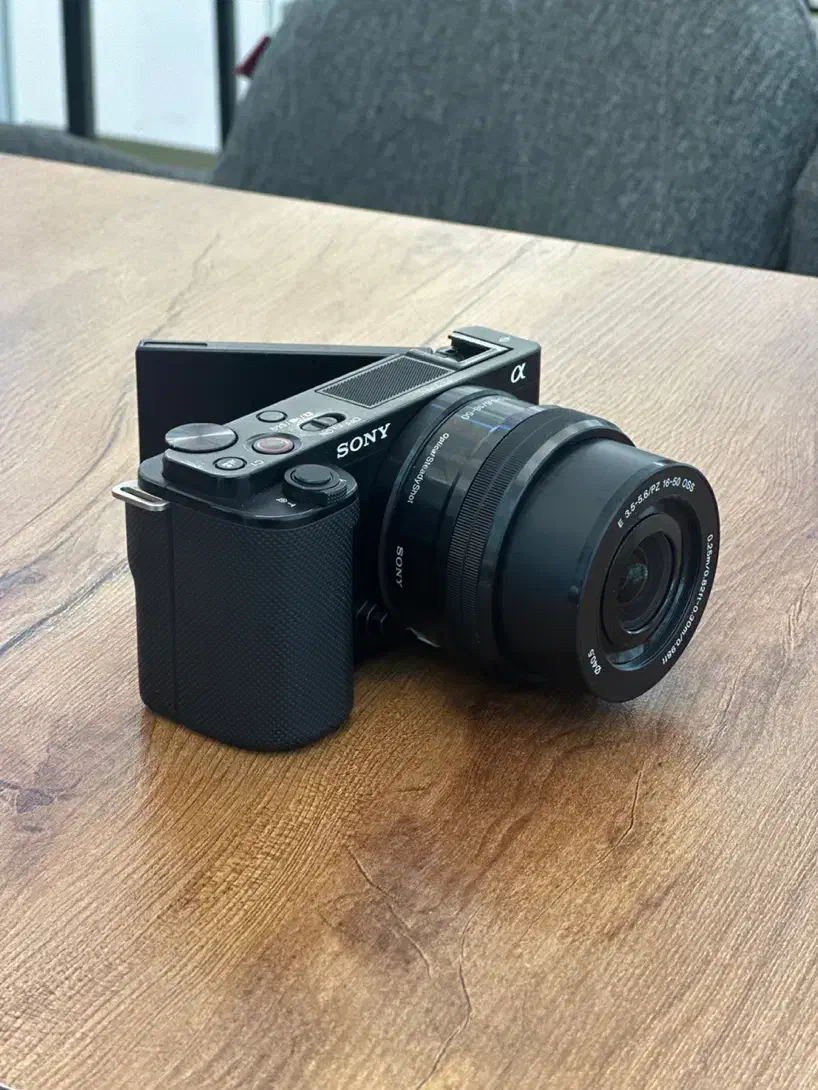 دوربین سونی (عکاسی،تصویربرداری)zve10|دوربین عکاسی و فیلم‌برداری|مشهد, آزادشهر|دیوار