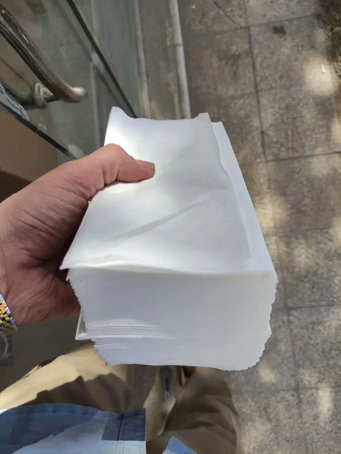 . جهت تالار ها دستمال کاغذ فله کیلو 155 توالتی 110|مواد شوینده و دستمال کاغذی|مشهد, توس (بلوار توس)|دیوار