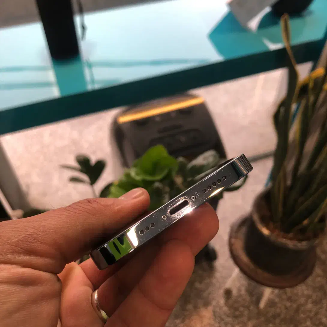 ایفون ۱۶ پرو مکس|موبایل|کرج, اصفهانیها|دیوار