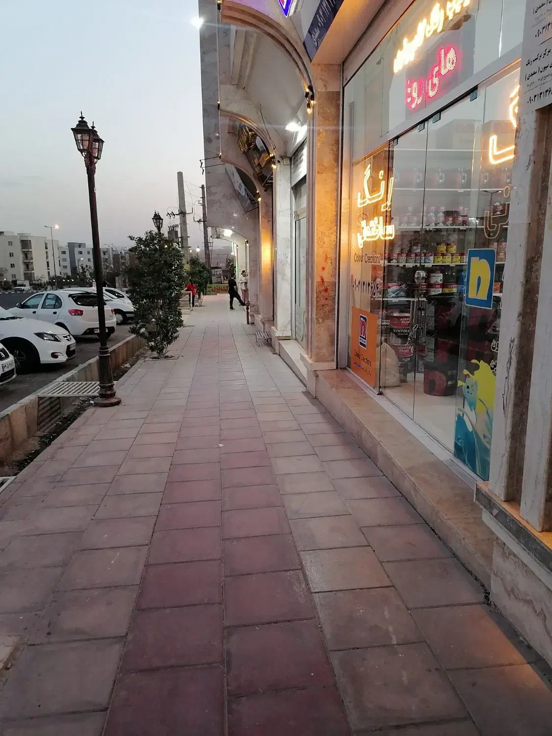 رهن و اجاره واحد تجاری در فاز پنج|اجارهٔ مغازه و غرفه|پرند, فاز ۵|دیوار