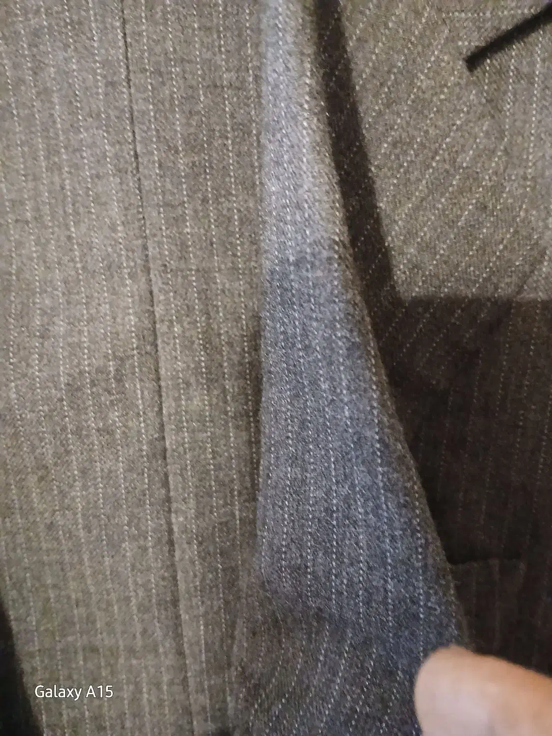 یکدست کت وشلوار|لباس|رشت, باهنر|دیوار