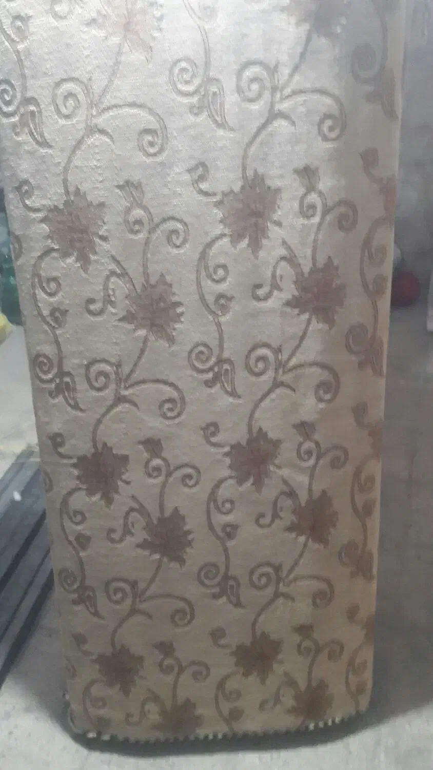 ۲ عدد پشتی|پشتی|بروجرد, |دیوار