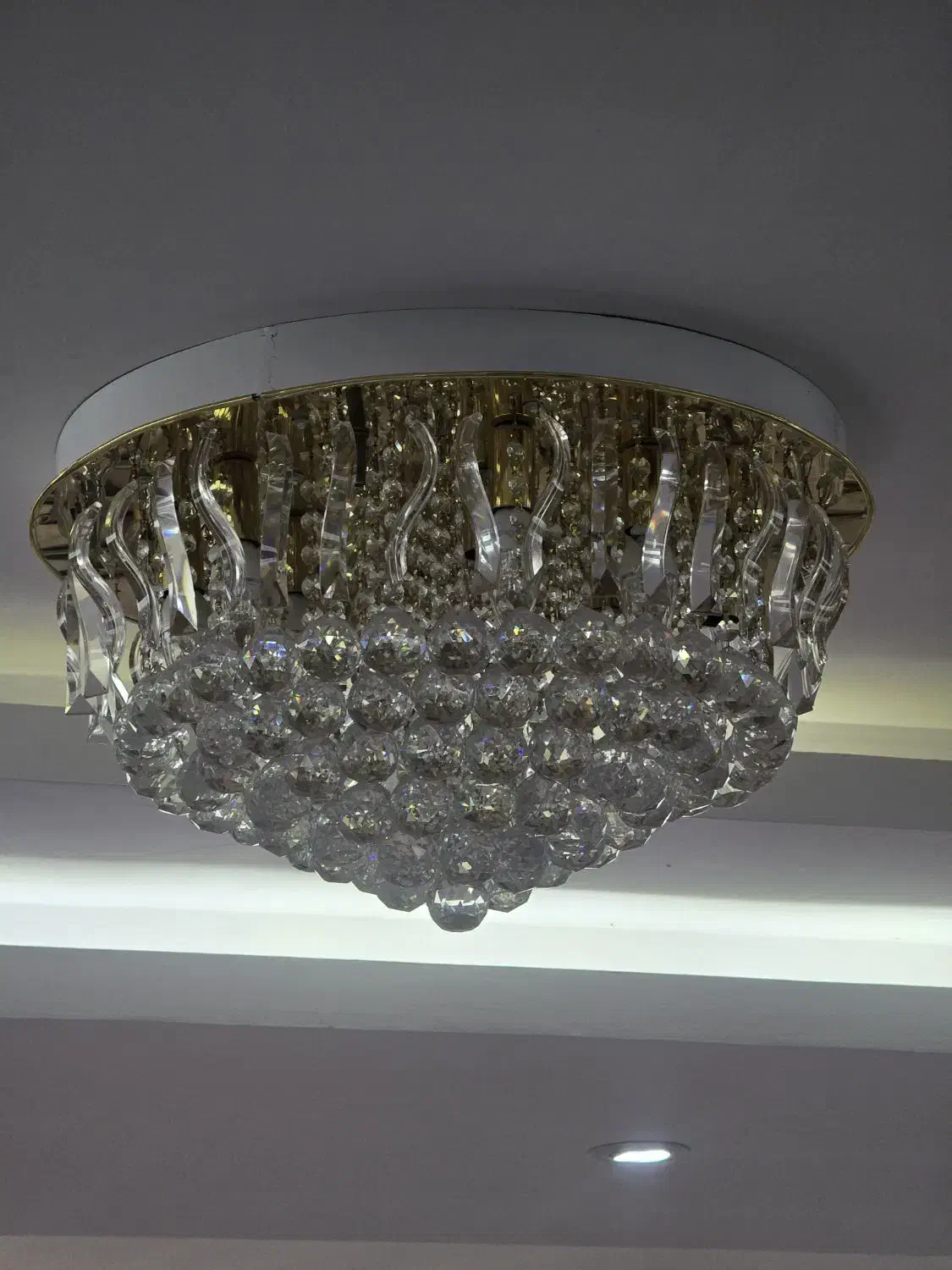 لوستر سقفی ۶۰سانتی خوشگل و آنتیک|لوستر و چراغ آویز|ارومیه, |دیوار