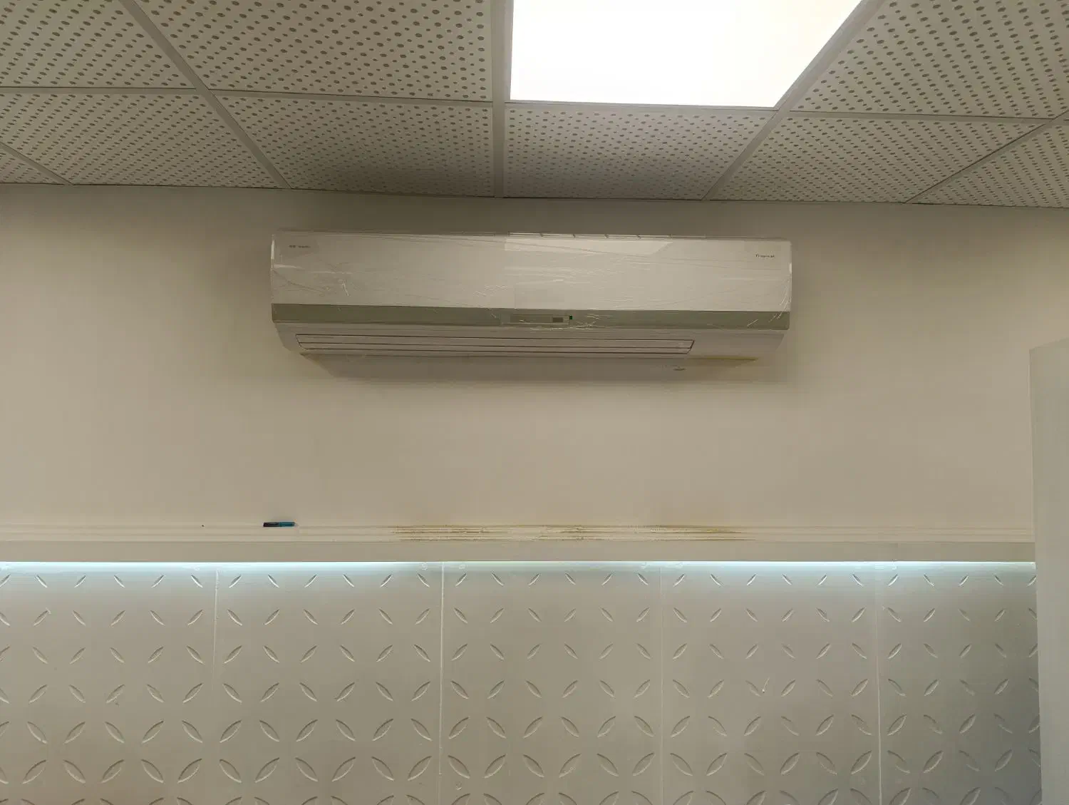 لوله کشی تو کار برای کولر دو تیکه لوله مسی|خدمات پیشه و مهارت|یزد, |دیوار