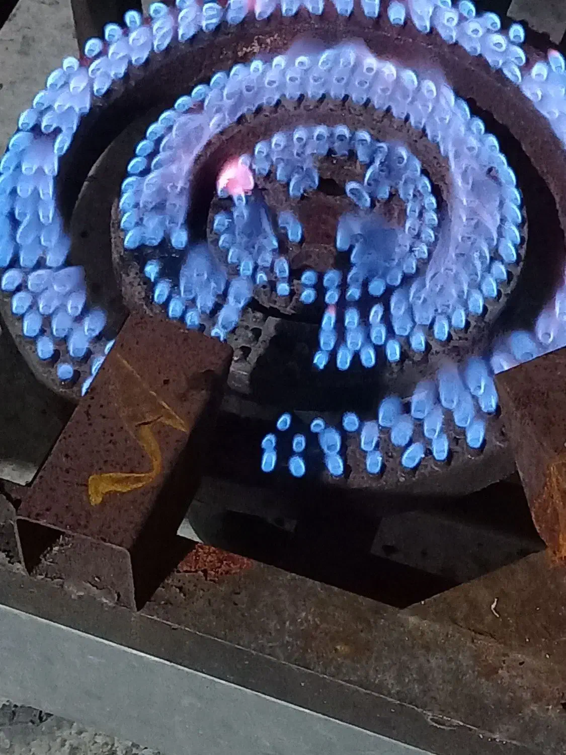 گاز هییتی ۳ شعله بسیار با کیفیت|اجاق گاز و لوازم برقی پخت‌وپز|رشت, فلسطین|دیوار