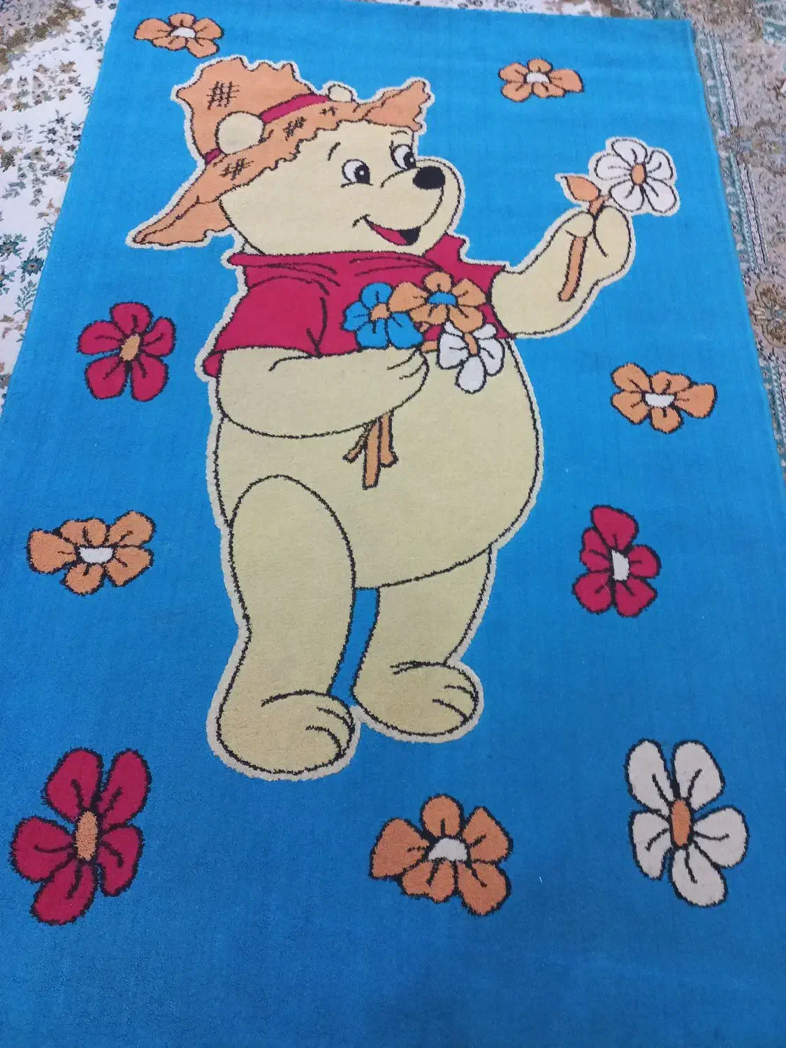 یک فرش ۴ متری فانتزی|فرش|رشت, سعدی (تختی)|دیوار