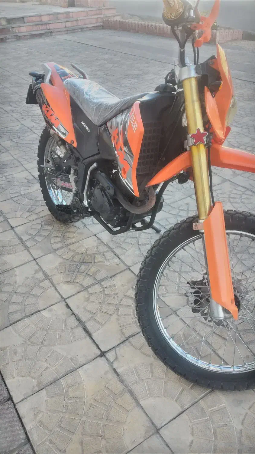 موتور تریل ۲۵۰سی سی طرح کی تی ام|موتورسیکلت|بروجرد, |دیوار