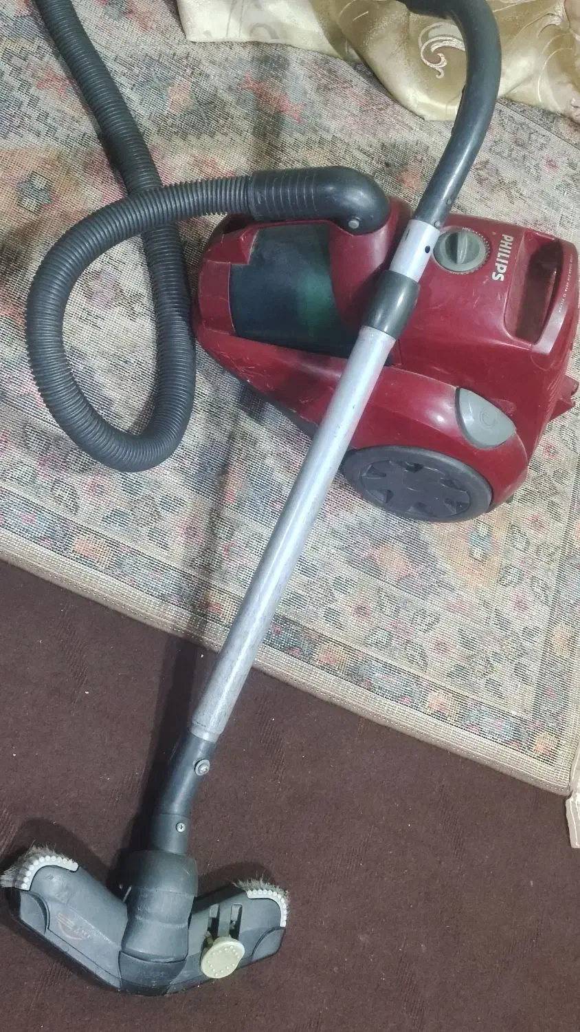 فروش جاروبرقی ومبل پنج نفره وزیر تلوزیونی|جاروبرقی، جارو شارژی، بخارشو|جم, |دیوار