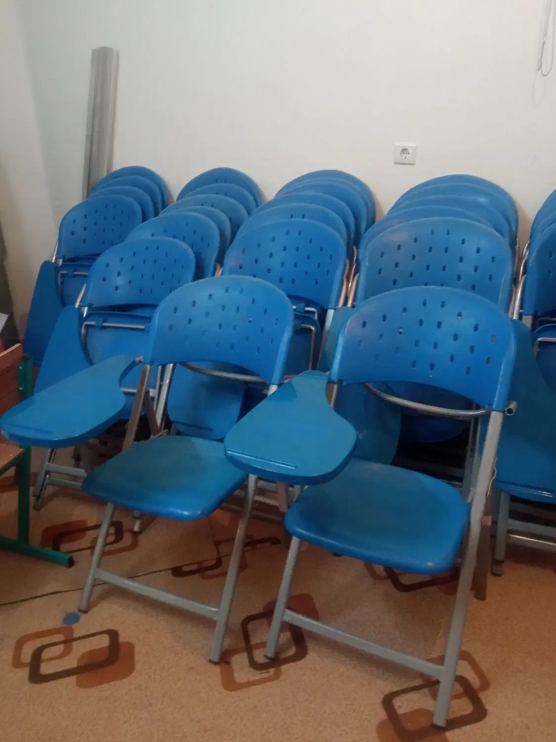 ۴۵عددصندلی سالم|صندلی و نیمکت|بیرجند, |دیوار