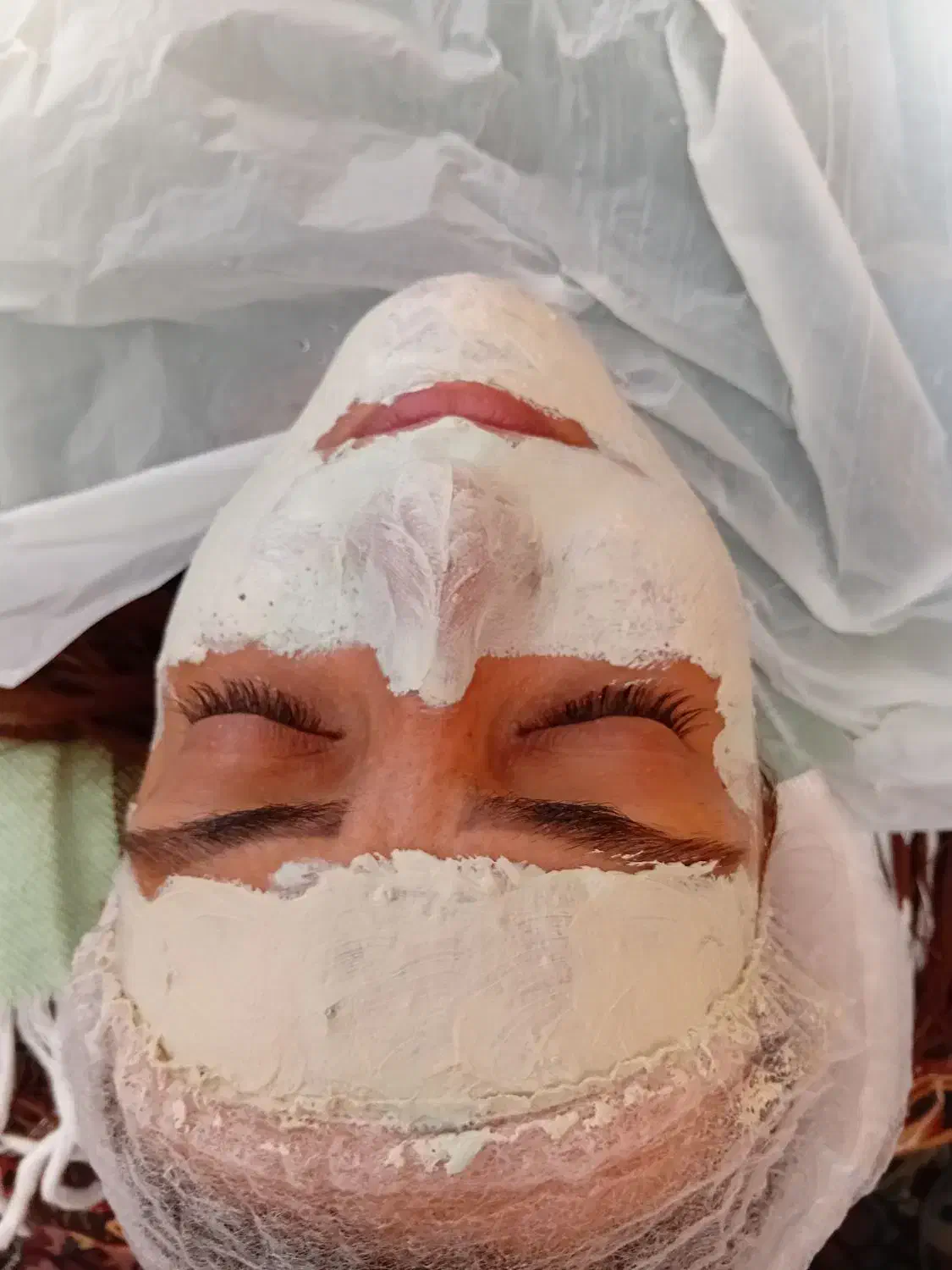 پاکسازی صورت بابهترین مواد وتضمینی|خدمات آرایشگری و زیبایی|کرمان, |دیوار