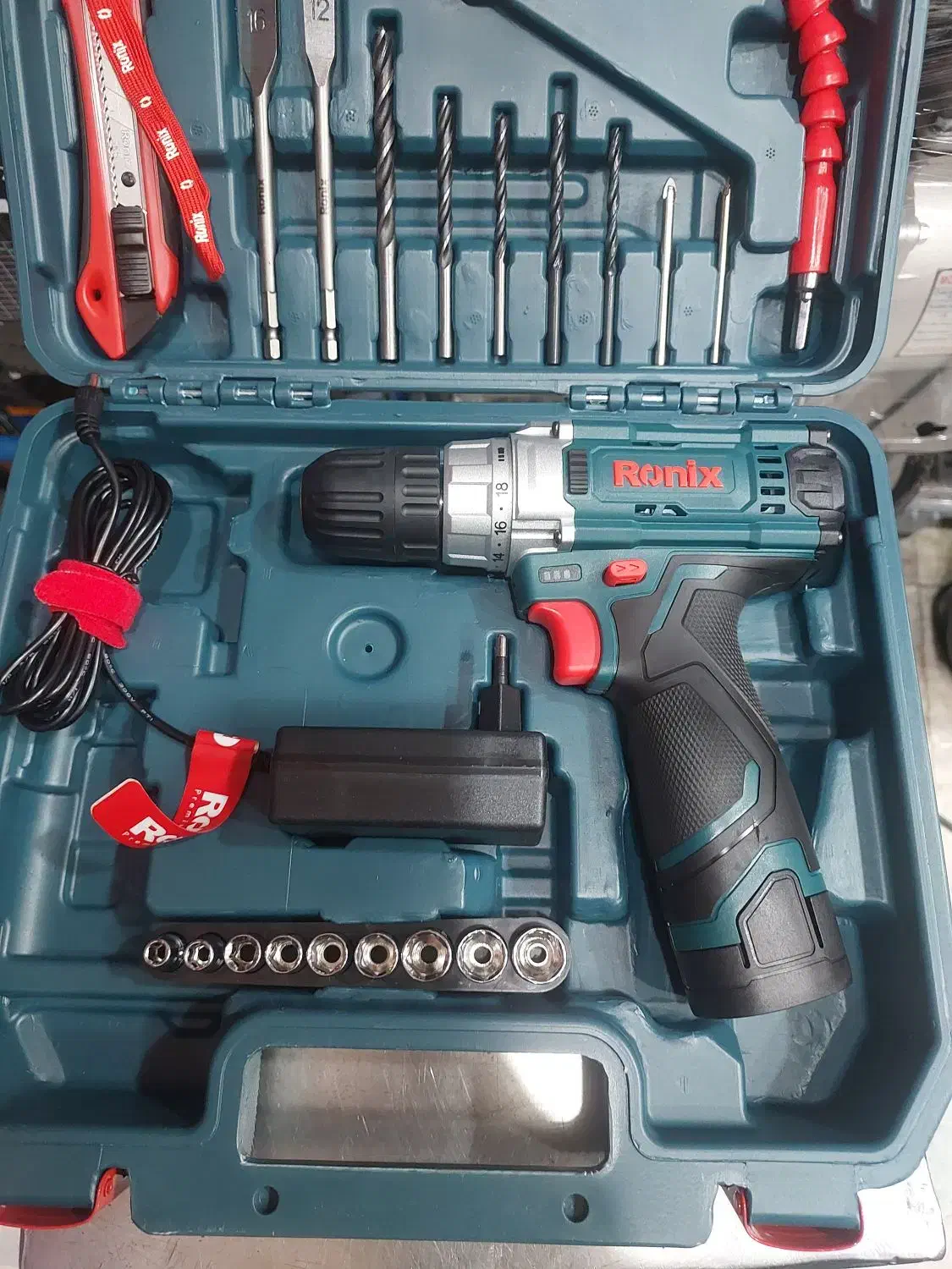دریل شارژی ۱۲ ولت رونیکس با جعبه ابزار RS8611|ابزارآلات|شیراز, بازار|دیوار