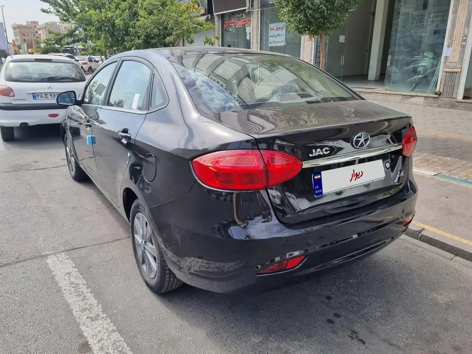 جک جی ۴ بسیار کم کار|خودرو سواری و وانت|مشهد, رضاشهر|دیوار