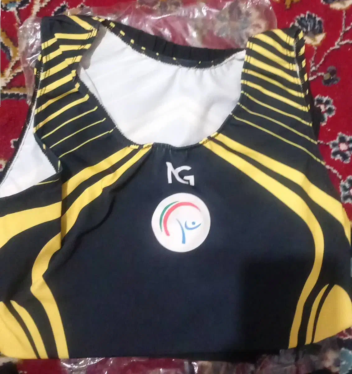 لباس ژیمناستیک|تجهیزات ورزشی|جهرم, |دیوار