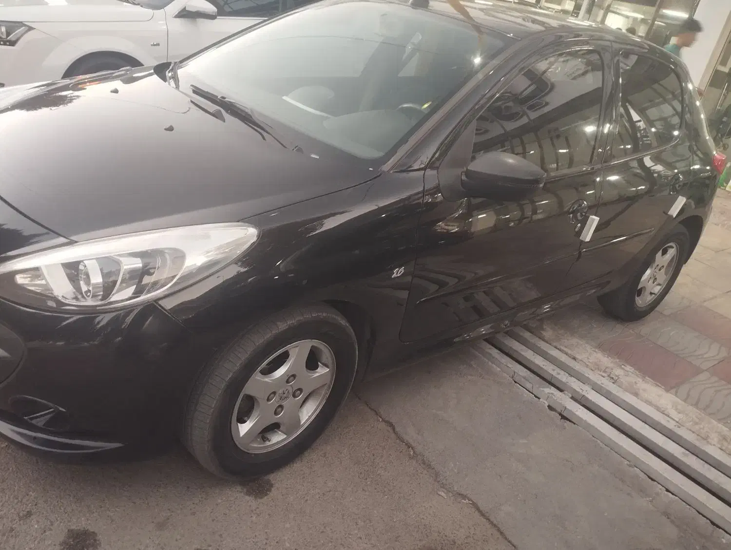 پژو 207 مشکی اتومات|خودرو سواری و وانت|خرمآباد, |دیوار