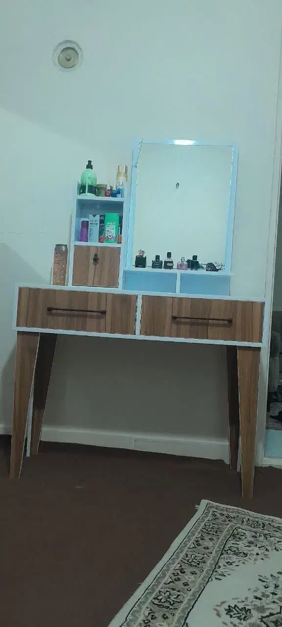 میز آرایش|آینه|گلپایگان, |دیوار