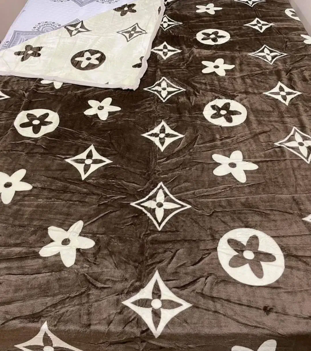 پتو|رختخواب، بالش، پتو|ایلام, |دیوار