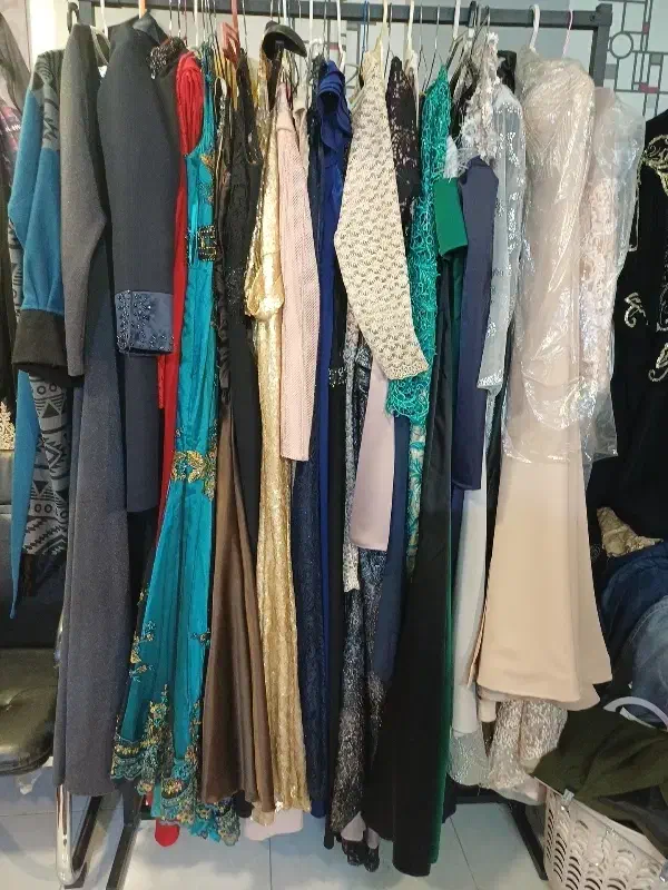 فروش لباسهای نو مزونی و استوک و لباس مجلسی|لباس|مشهد, جانباز|دیوار