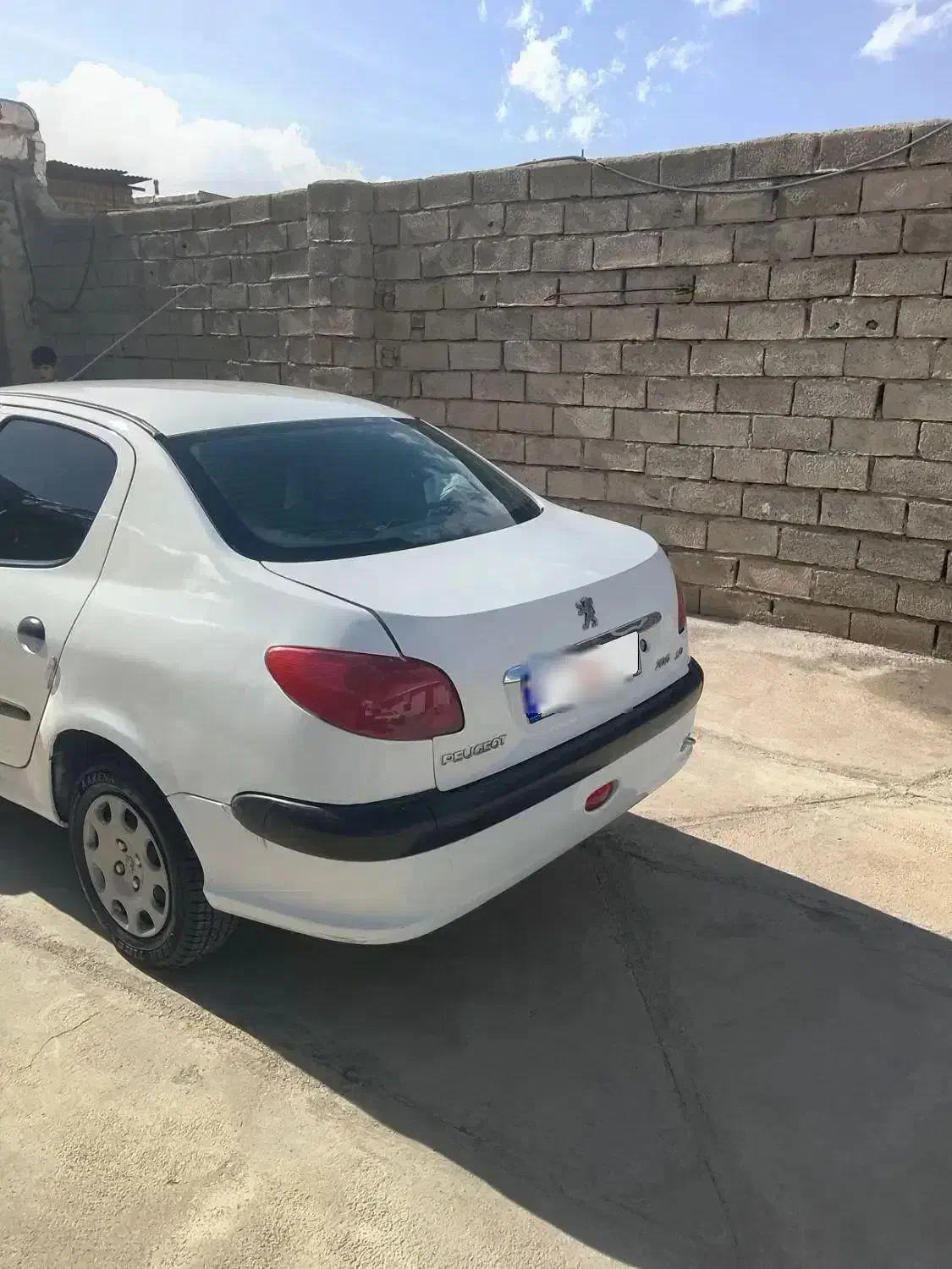 206تیپ 5|خودرو سواری و وانت|چهارباغ, |دیوار