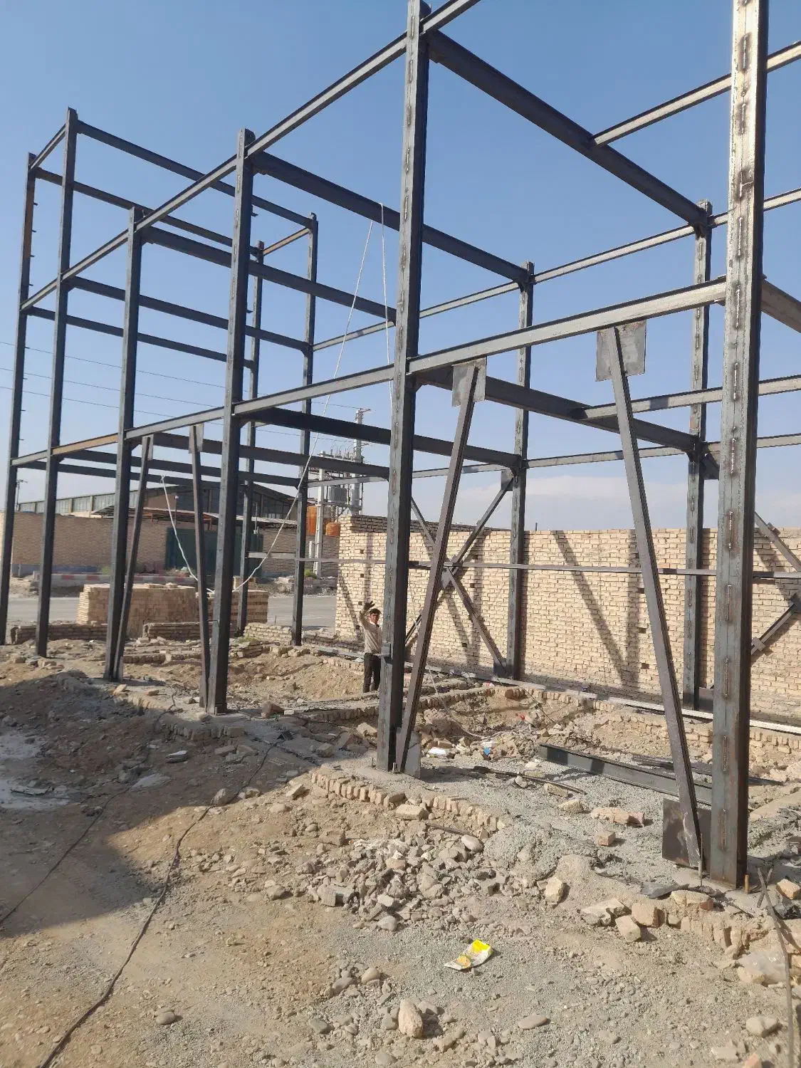 جوشکاری اسکلت طبقه رو و سازه نگهبان|خدمات پیشه و مهارت|پاکدشت, پاکدشت (مامازند)|دیوار