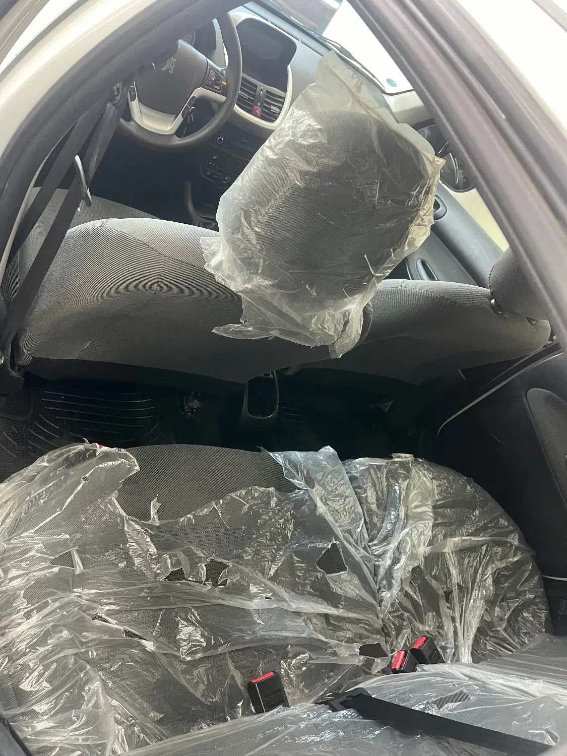 207 مدل 1403|خودرو سواری و وانت|اردبیل, |دیوار