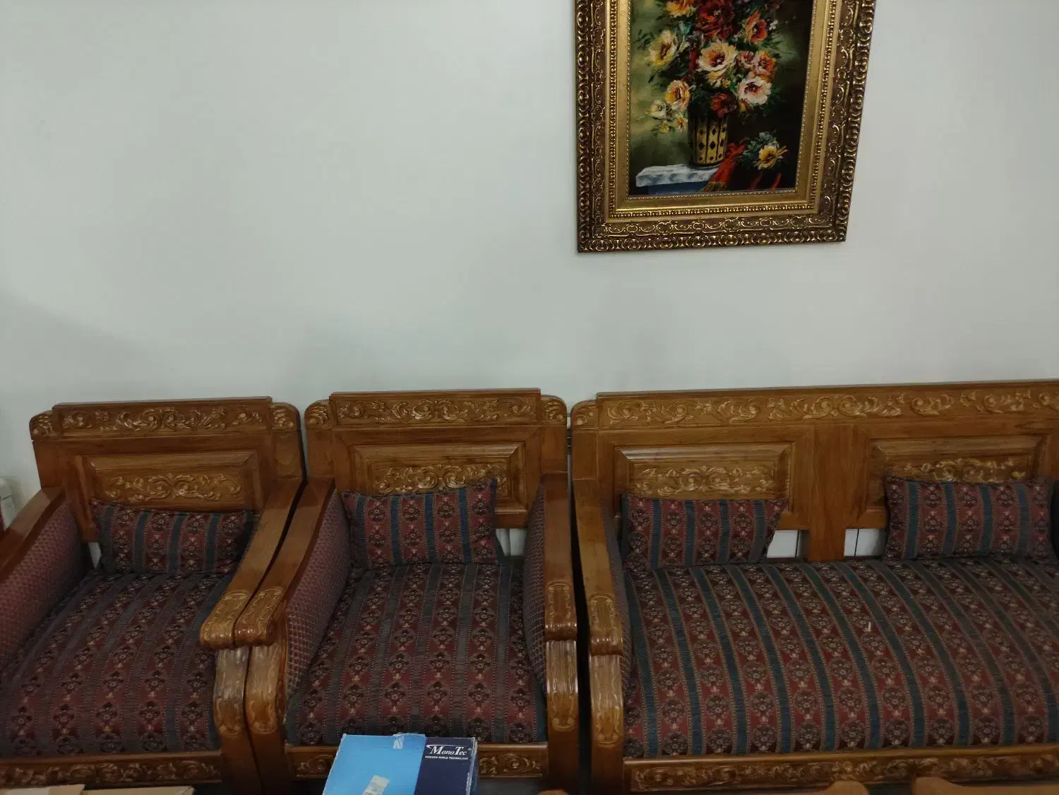 مبلمان چوب ۱۱ نفره جواهرکار به میز جلو مبلی و عسلی|مبلمان خانگی و میز عسلی|تهران, صد دستگاه|دیوار