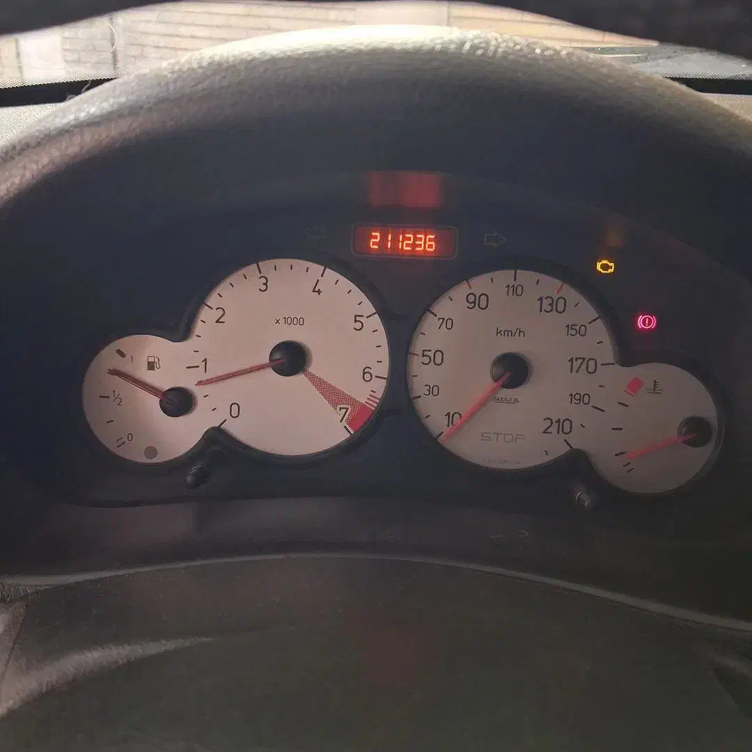 206 تیپ 5 سال 90|خودرو سواری و وانت|تهران, میرداماد|دیوار