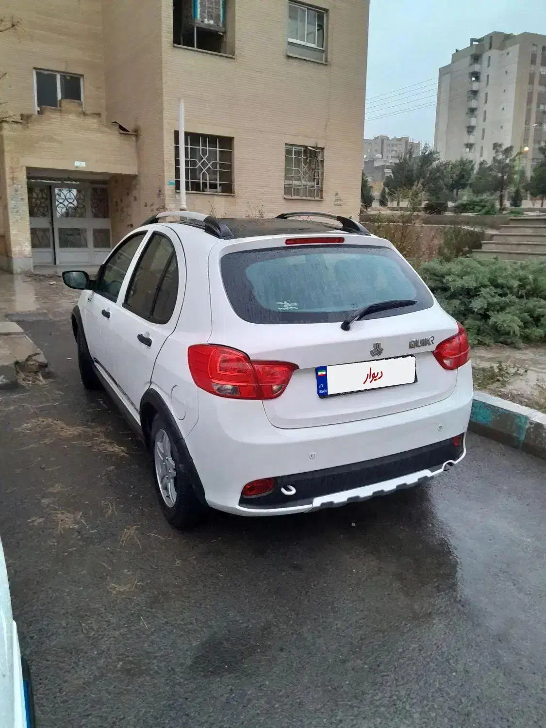 کوییک آر مدل ۴۰۰ سفید مشکی|خودرو سواری و وانت|فولادشهر, B2|دیوار