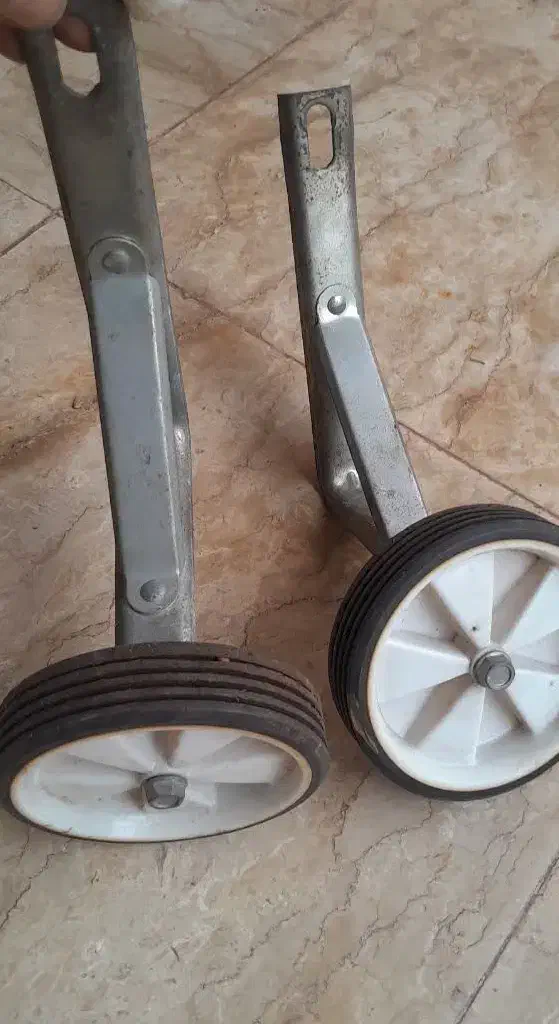 کمکی دوچرخه سایز ۲۰|دوچرخه، اسکیت، اسکوتر|رویان, |دیوار