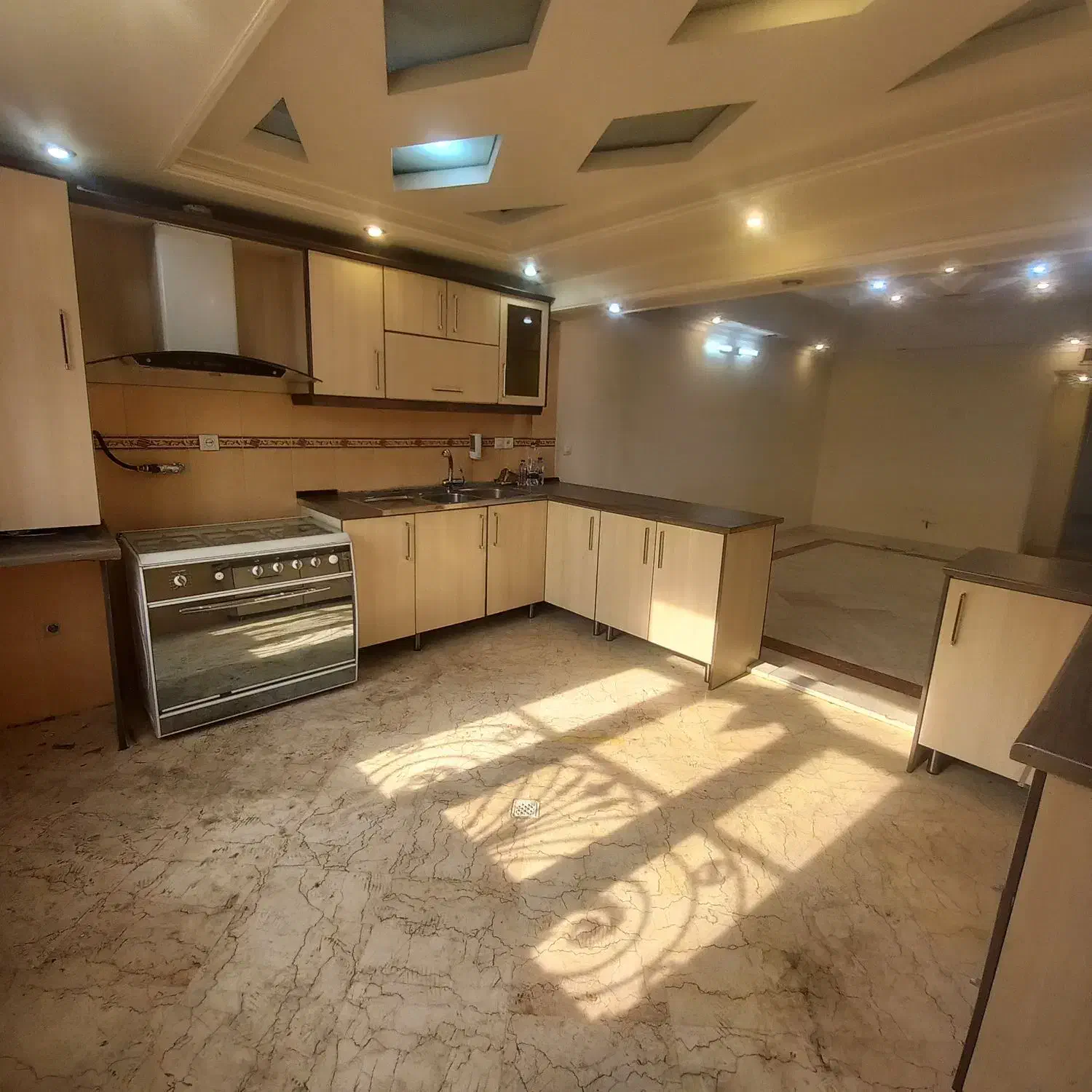 رهن واجاره ۸۵ متری فول امکانات پل اول بلوار|اجارهٔ آپارتمان|تهران, پرستار|دیوار