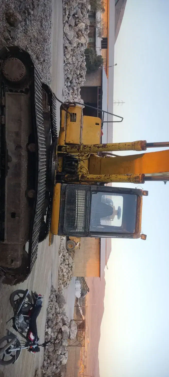 بیل مکانیکی کوماتسو خط شیش6|خودرو سنگین|تهران, باشگاه نفت|دیوار