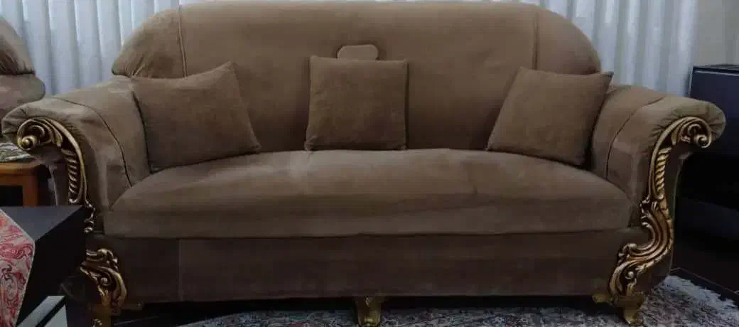 فروش مبل ۷نفره سالم و تمیز|مبلمان خانگی و میز عسلی|لنگرود, |دیوار