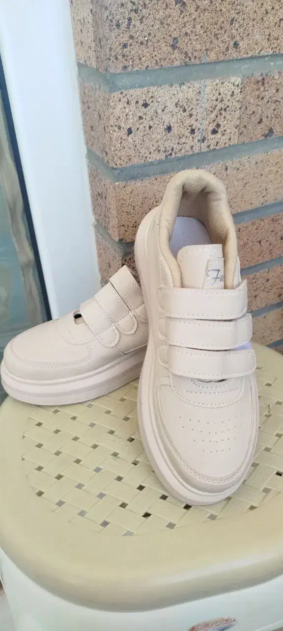 کفش اسپورت سایز ۳۷|کیف، کفش، کمربند|کاشان, مفتح|دیوار