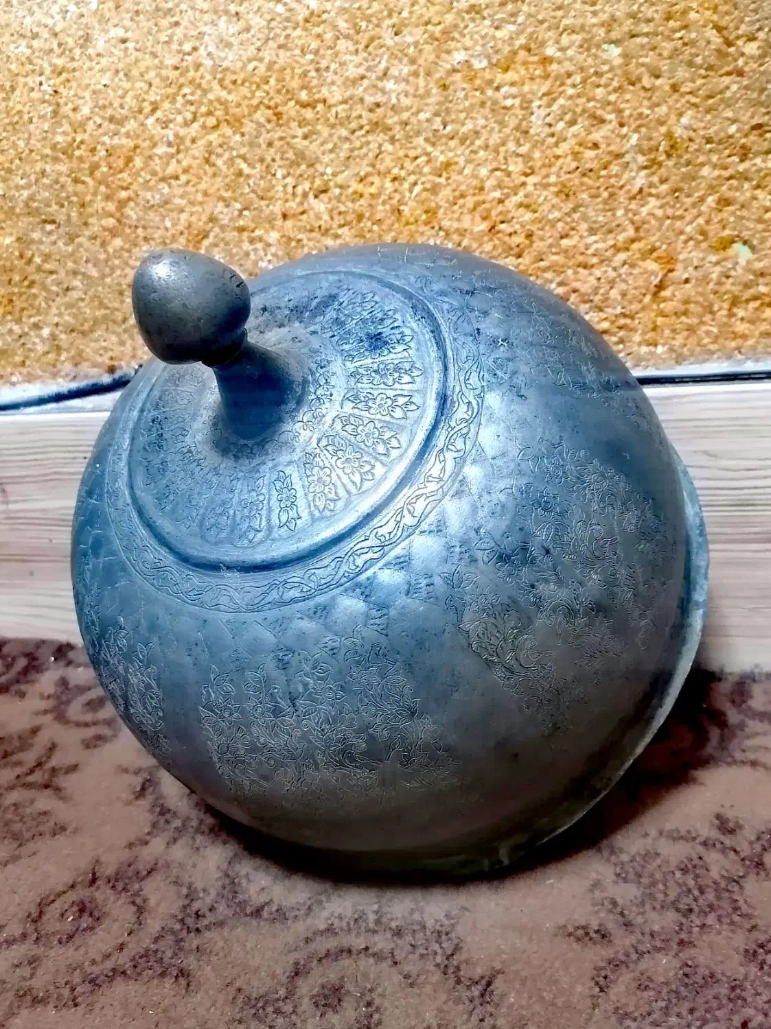 ظرف قلمکاری مس درب ظرف غذا.|کلکسیون اشیاء عتیقه|قم, باغ شازده|دیوار